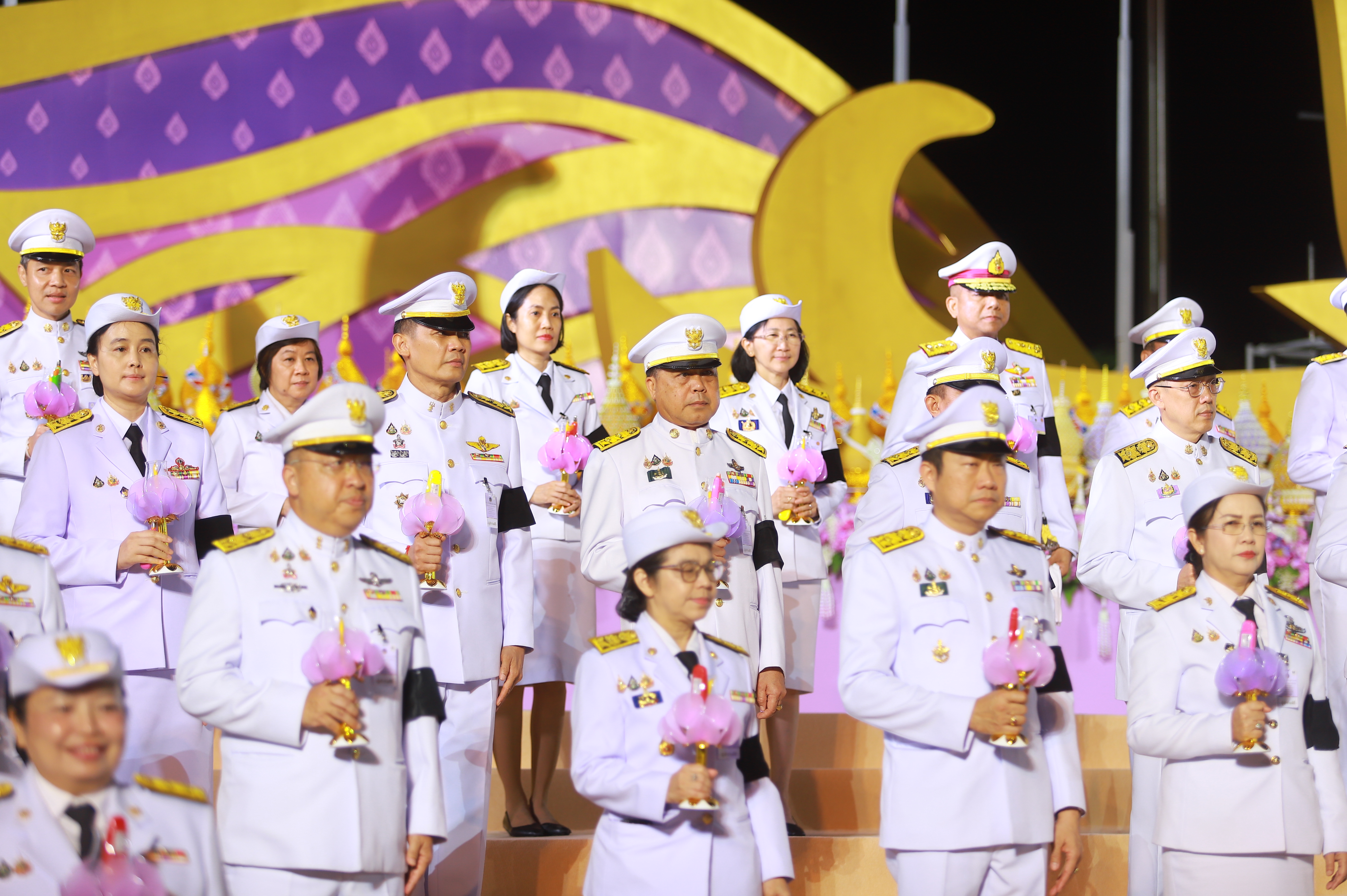 title - ส.ป.ก. ร่วมพิธีจุดเทียนถวายพระพรชัยมงคลพระนางเจ้าฯ พระบรมราชินี เนื่องในโอกาสพระราชพิธีมหามงคลเฉลิมพระชนมพรรษา 4 รอบ